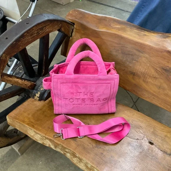 NWOT Marc Jacobs Pink The Tote Bag - Picture 15 of 16